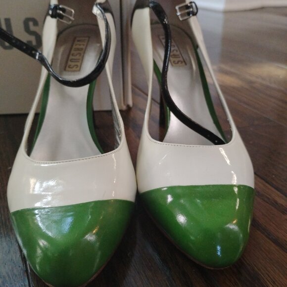 Versus by Versace Green cap toe, black and white patent leather Mary Jane heels - Picture 3 of 5
